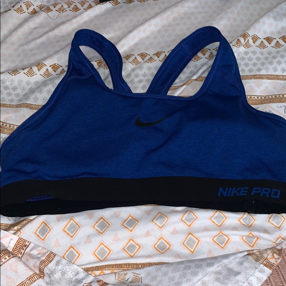 Nike sports bra